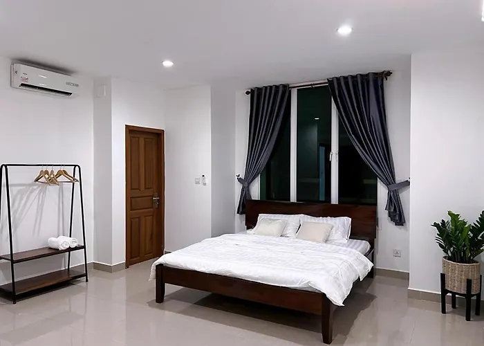D32 Homestay Near Airport Behind Brown Coffee Airport